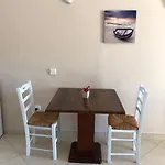 Petros Sofia Livadi Kondoyenadha